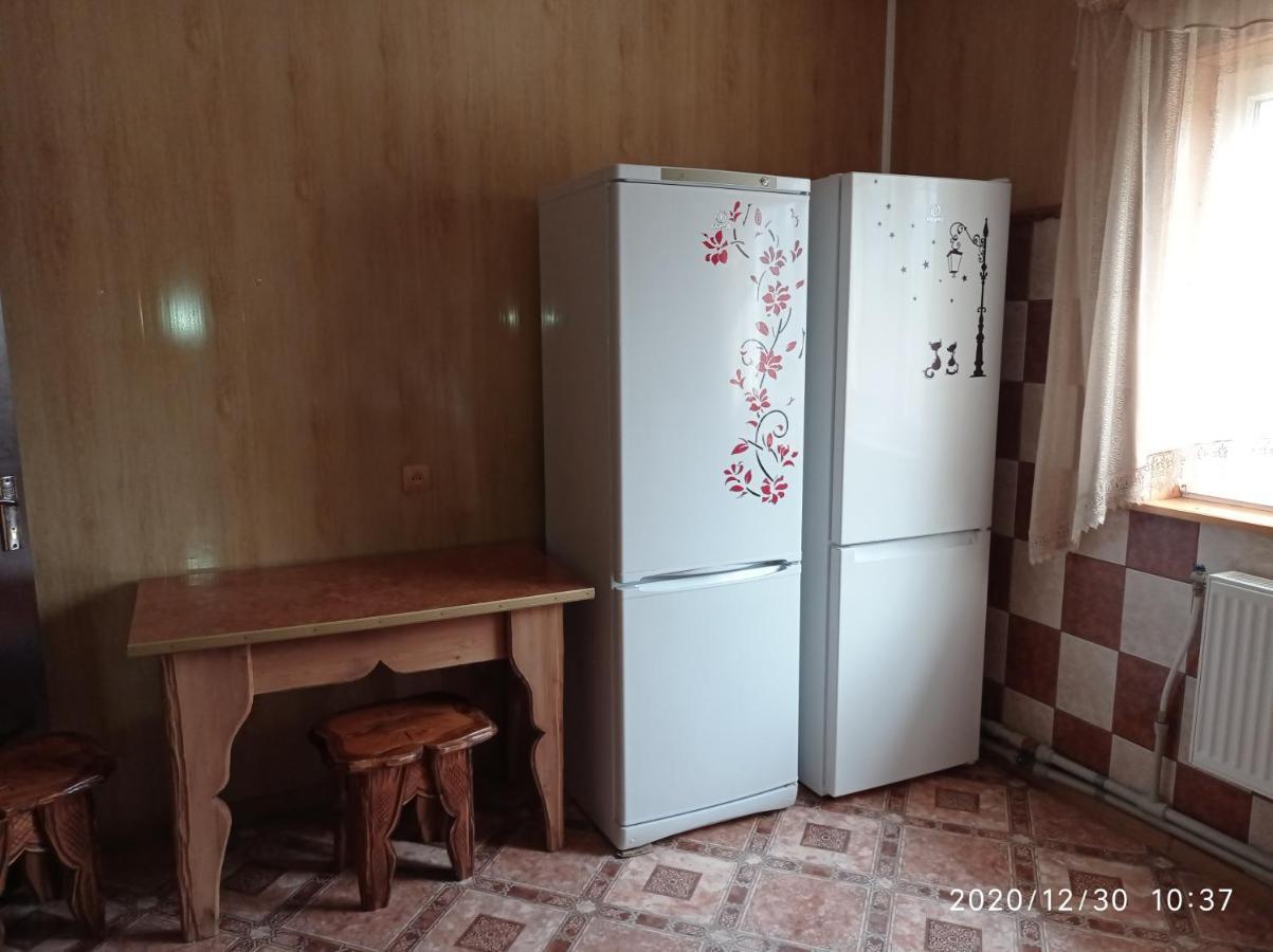 "Різьбярська Садиба" Slavske Exterior foto