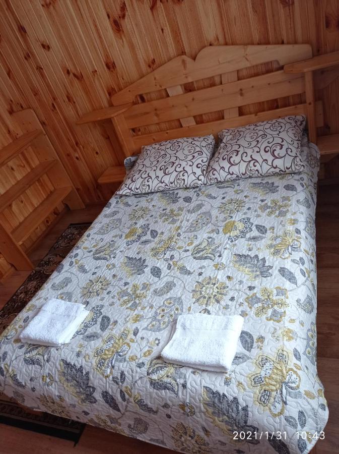 "Різьбярська Садиба" Slavske Exterior foto