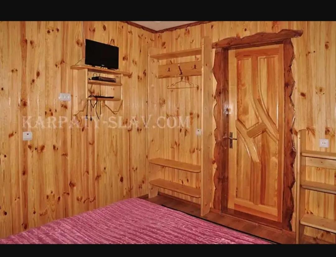 "Різьбярська Садиба" Slavske Exterior foto