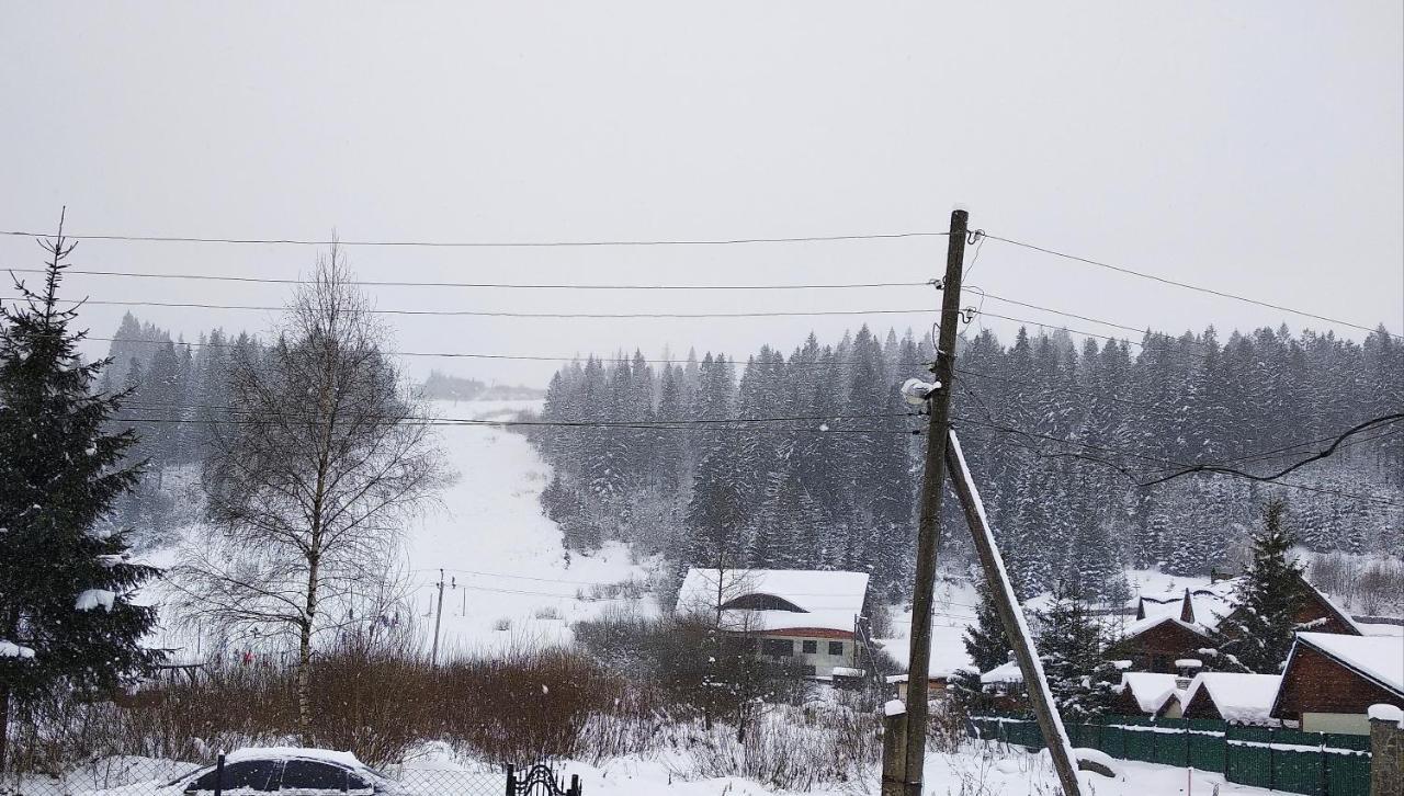 "Різьбярська Садиба" Slavske Exterior foto