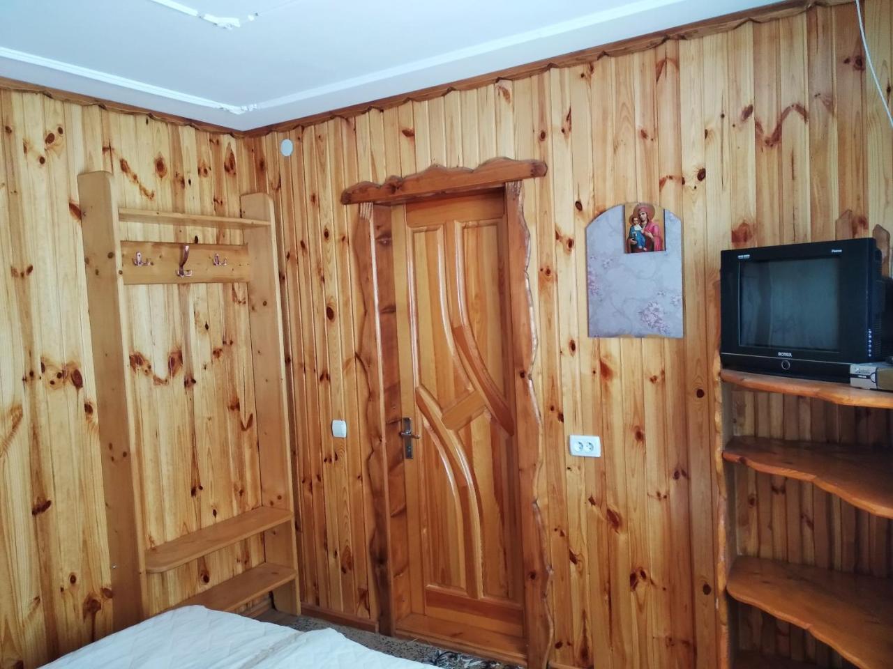 "Різьбярська Садиба" Slavske Exterior foto