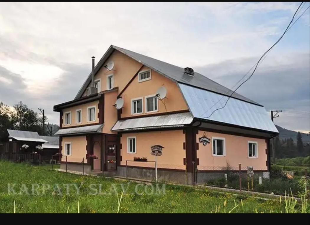 "Різьбярська Садиба" Slavske Exterior foto
