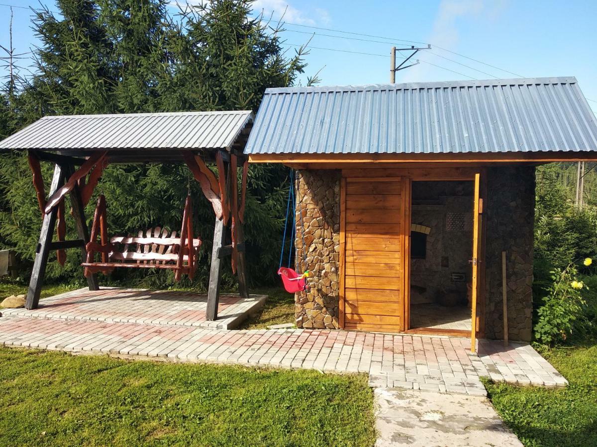 "Різьбярська Садиба" Slavske Exterior foto