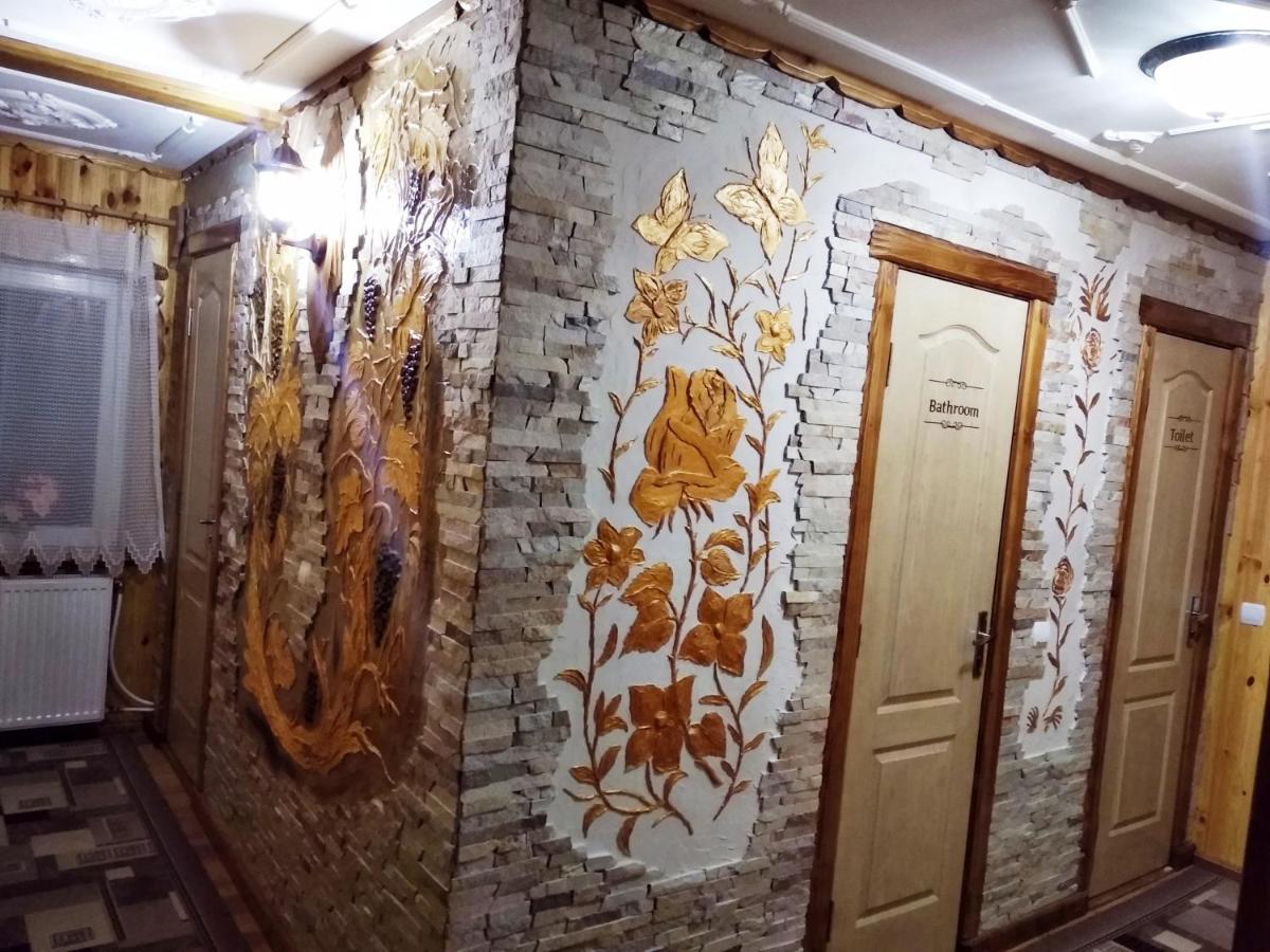 "Різьбярська Садиба" Slavske Exterior foto